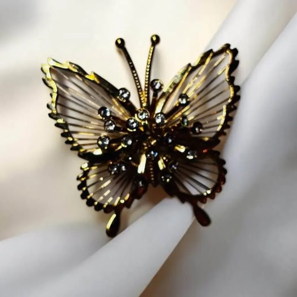 🎁🎁 free shipping Vintage Monet 3D Wire Filigree Butterfly Brooch Rhinestone Pi